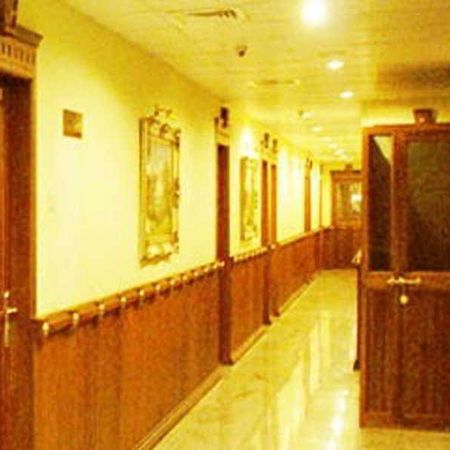 Grand Seasons Hotell Kochi Exteriör bild