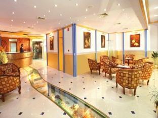 Grand Seasons Hotell Kochi Exteriör bild